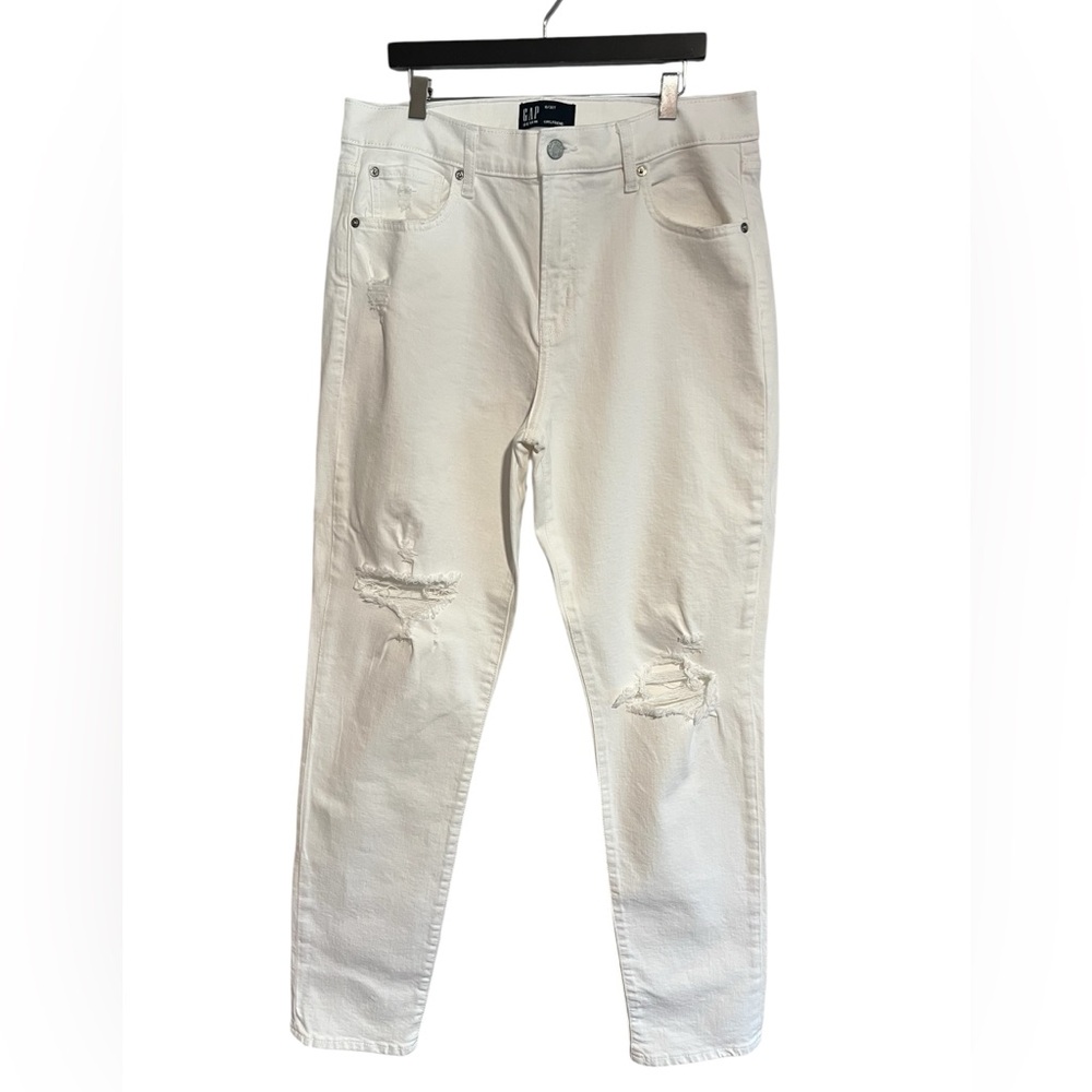 GAP Girlfriend Women’s White Distressed Jeans - Like New 14/32T